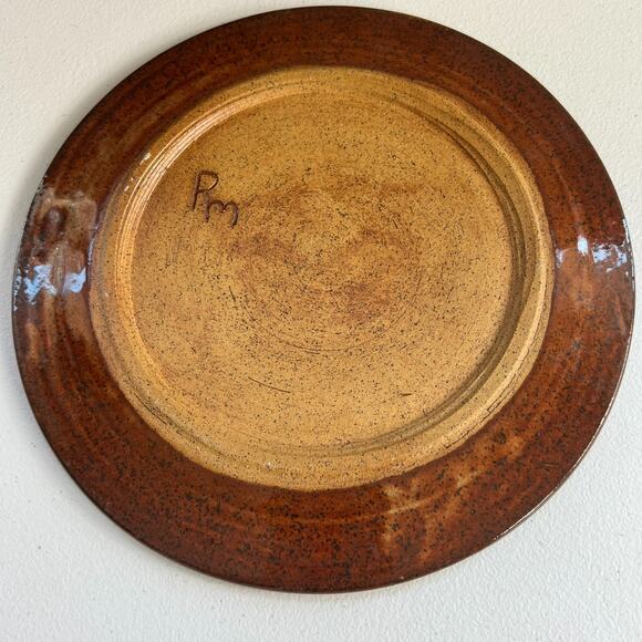 Studio Art Pottery Plates Set of 2 Brown Glossy Finish 10.5" Signed - Picture 5 of 10